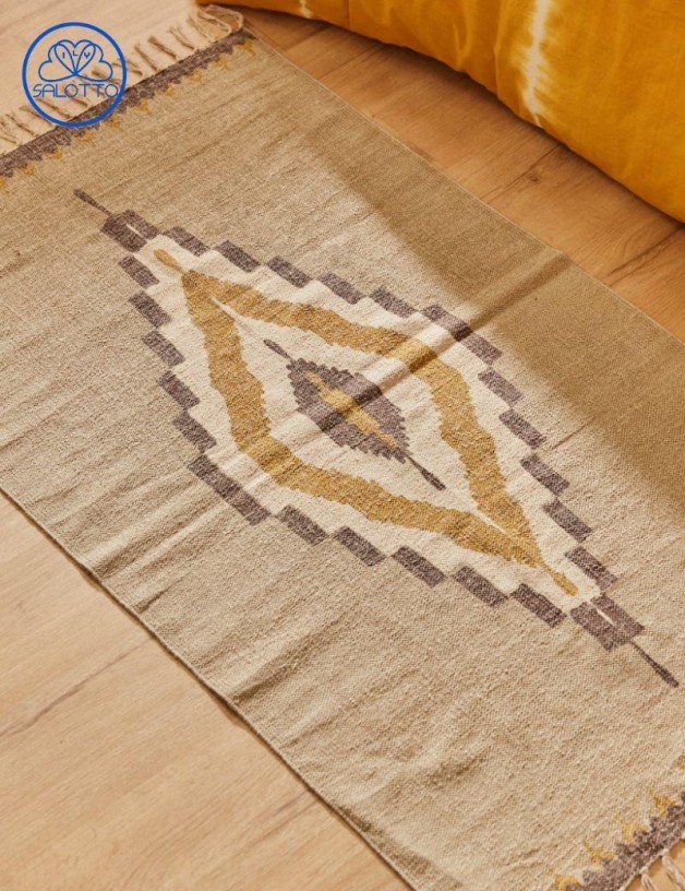 Mustard eye dhurrie wool carpet | Salotto