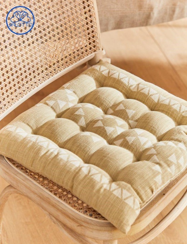 وسادة كرسي مربعة من القطن ذات زخارف عرقية بلون بيج | سالوتو