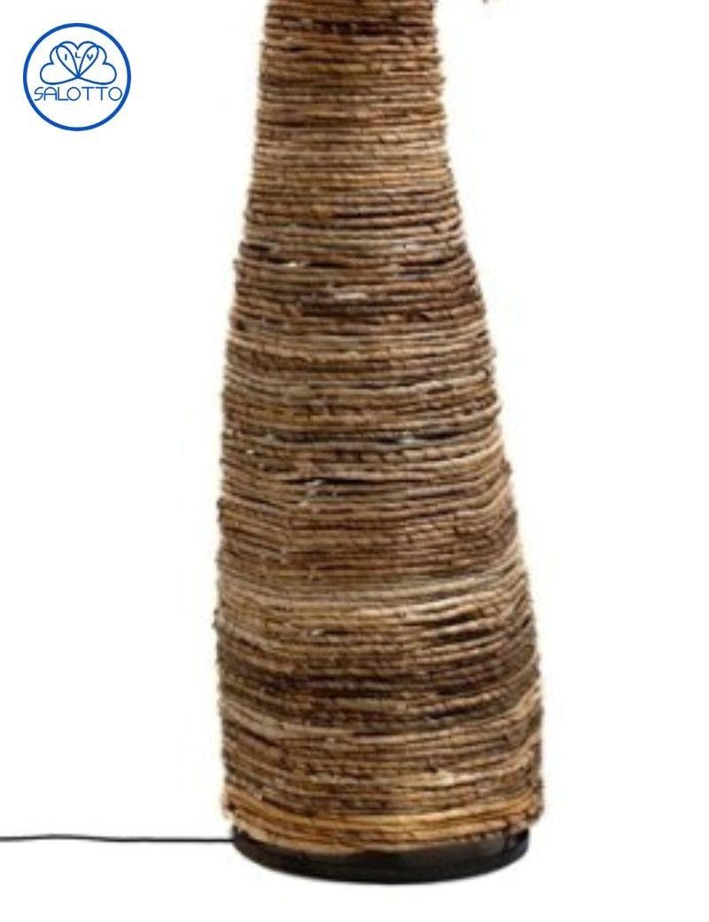 Lámpara c/pantalla fibras naturales 40x40x160 cms natural | Salotto