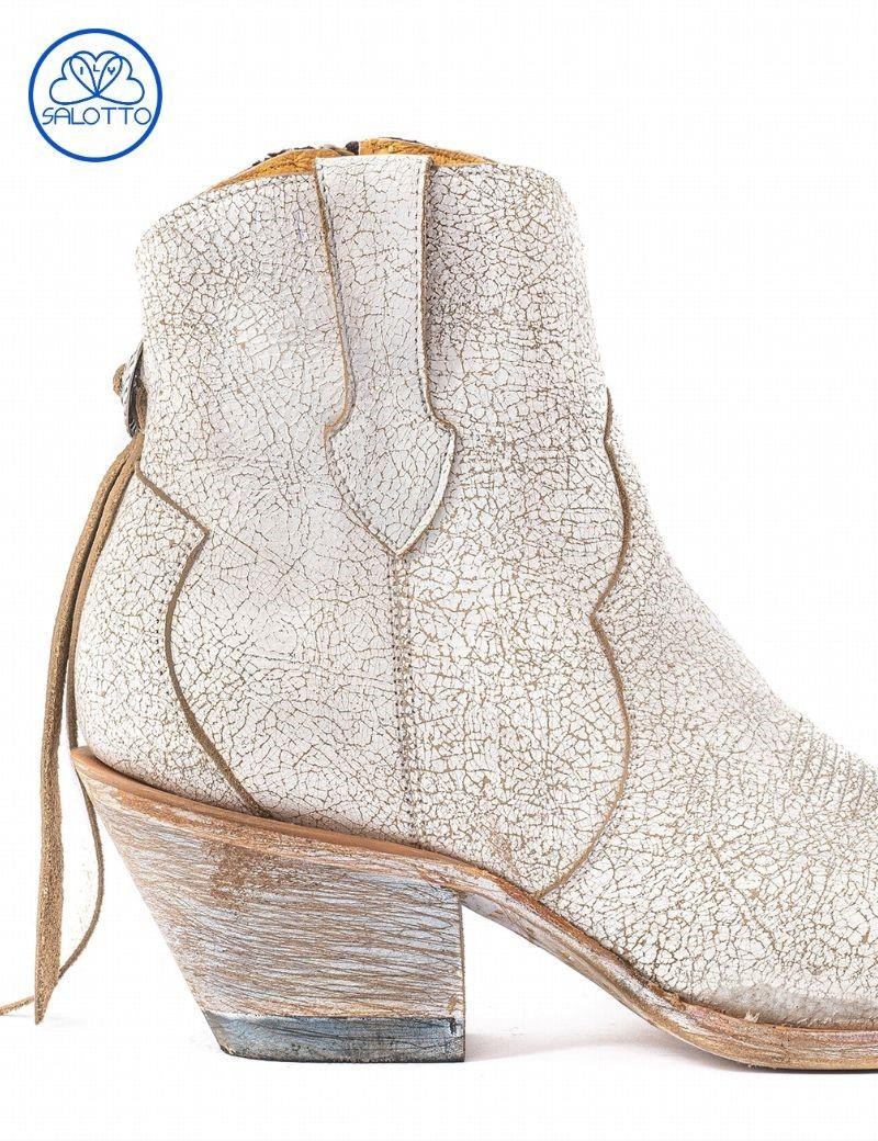 Stivaletti con cuciture e borchie messicane bianco | Salotto