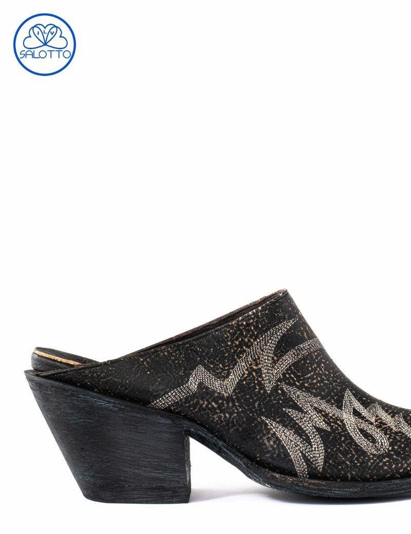 Mocasín con costuras llama mexicana negro | Salotto