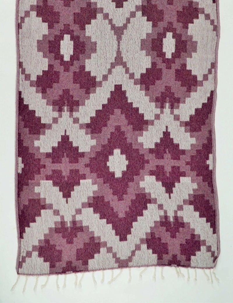 Fouta géométrique 100% coton turc. 360 gr. prune