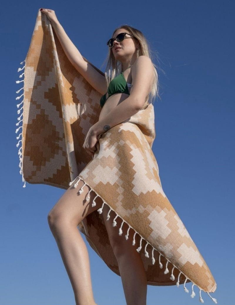 Fouta geometrica 100% cotone turco. 360 gr. cammello | Salotto