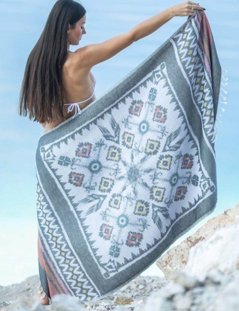 Geometrischer Fouta 100% türkische Baumwolle. 365 gr. schwarz | Salotto