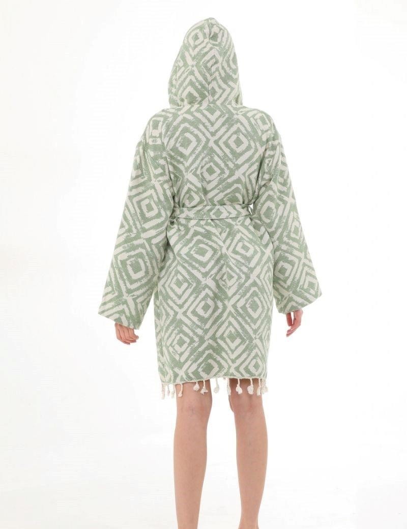 Albornoz estampado geométrico 100% algodón turco. verde khaki | Salotto