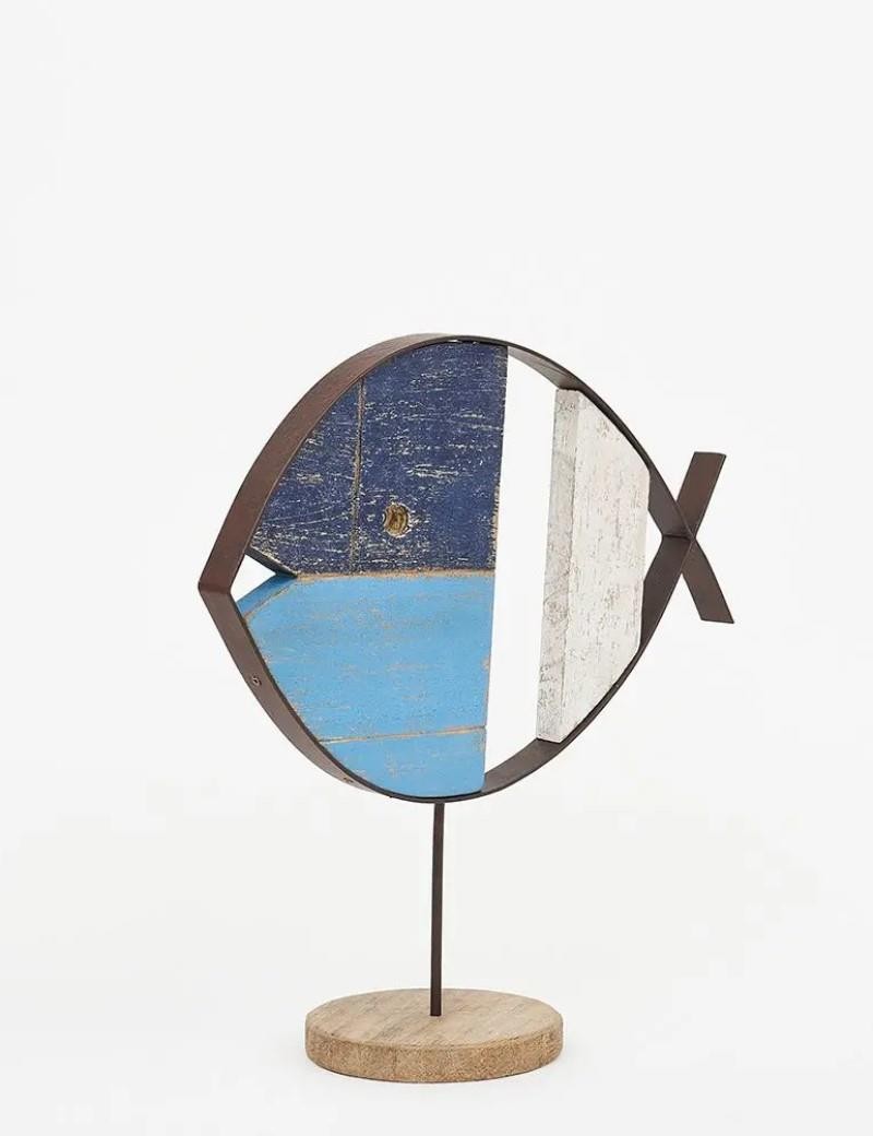 Metal and wood fish with blue base | Salotto