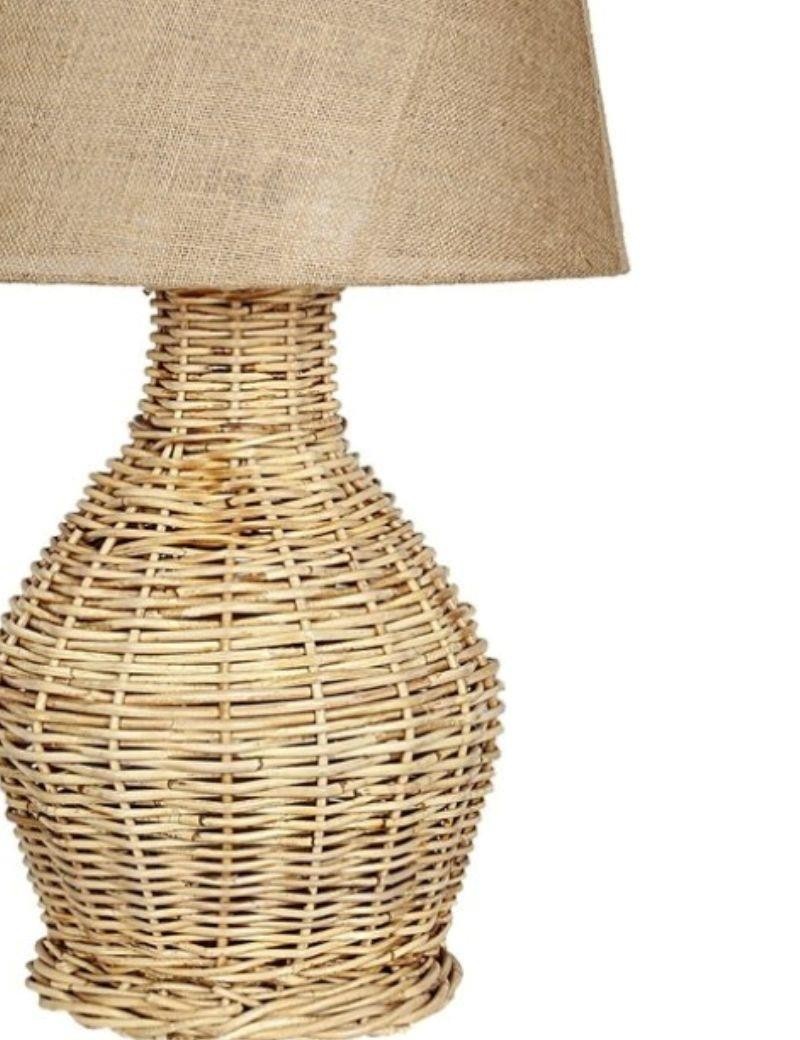 Lâmpada de mesa em rattan com abajur de fibra natural rústica | Salotto