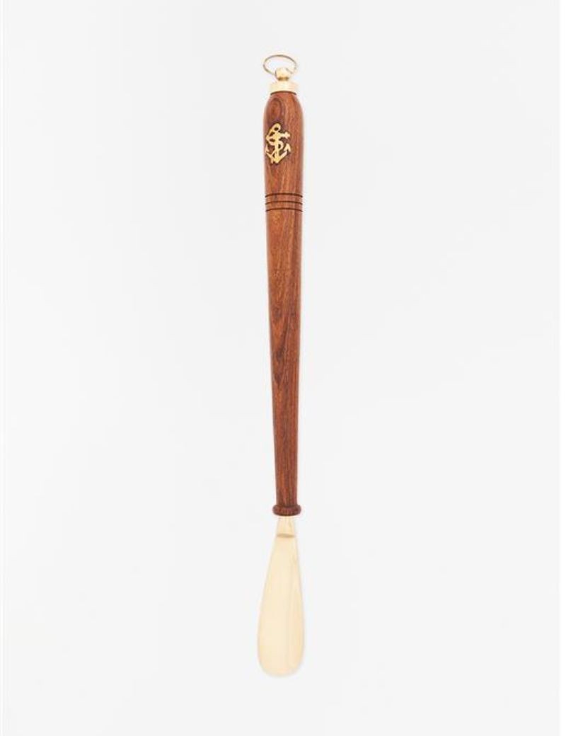 CALZADOR MANGO MADERA LATON ANCLA