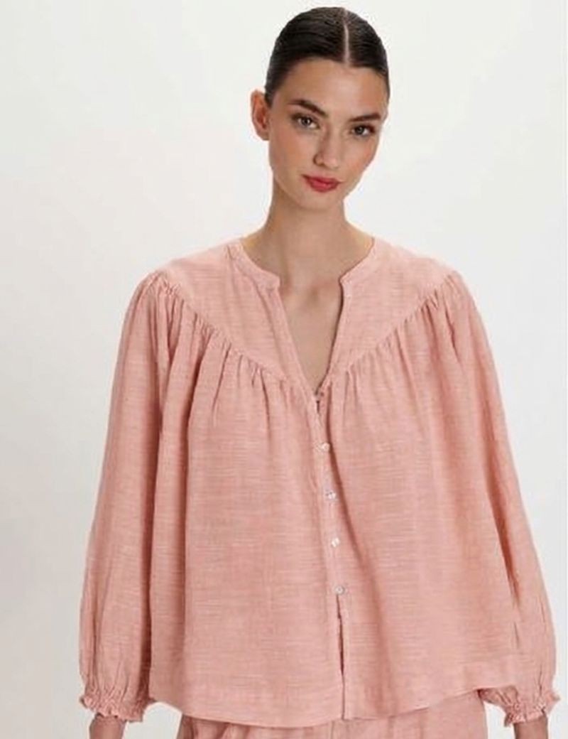 BLUSA CON BOTONES LISA PEARL & CAVIAR